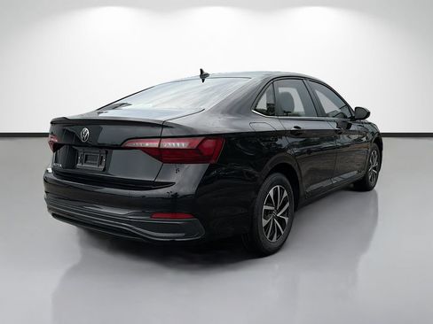 Used 2024 Volkswagen Jetta S FWD image 3