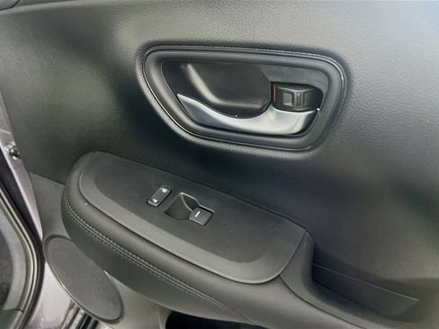 Certified 2026 Honda HR-V LX image 29
