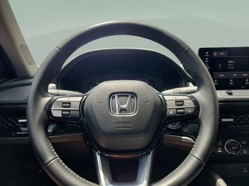 Used 2023 Honda Accord Touring image 19