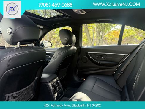 Used 2018 BMW 330i xDrive Sedan w/ Convenience Package image 27