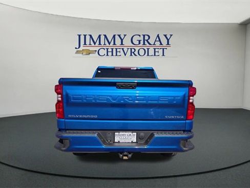 Used 2022 Chevrolet Silverado 1500 Custom image 4