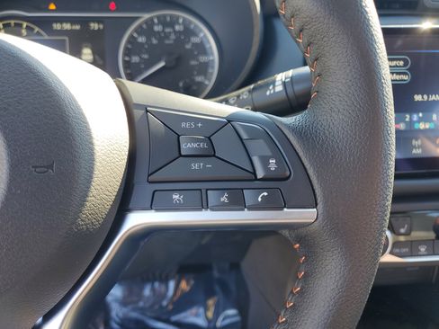 New 2025 Nissan Versa SR w/ Trunk Package FWD image 21