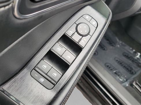 Certified 2021 Nissan Rogue SV w/ Premium Package image 23