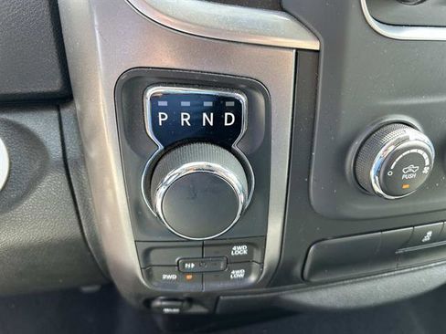 Used 2024 RAM 1500 Classic SLT image 27