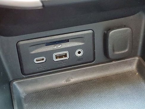 Used 2022 GMC Terrain AT4 image 23