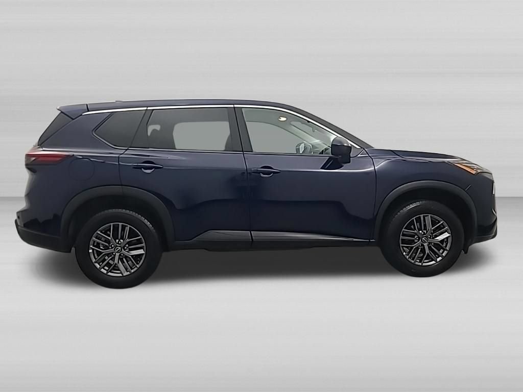 Used 2026 Nissan Rogue SV AWD/4WD image 7