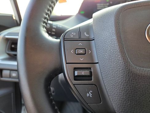 Used 2025 Toyota Prius LE image 23