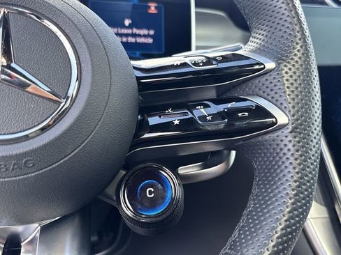 Used 2025 Mercedes-Benz GLC 43 AMG 4MATIC image 24