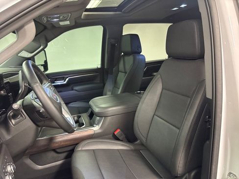 New 2025 GMC Sierra 2500 SLT image 25