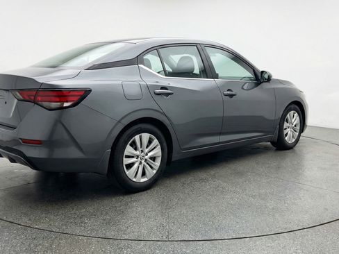 Used 2025 Nissan Sentra S FWD image 9