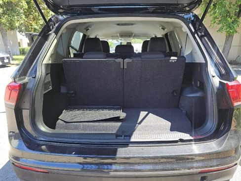 Used 2018 Volkswagen Tiguan S w/ 3rd Row Seat Package AWD/4WD image 19