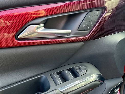 Certified 2024 Chevrolet Traverse RS image 24