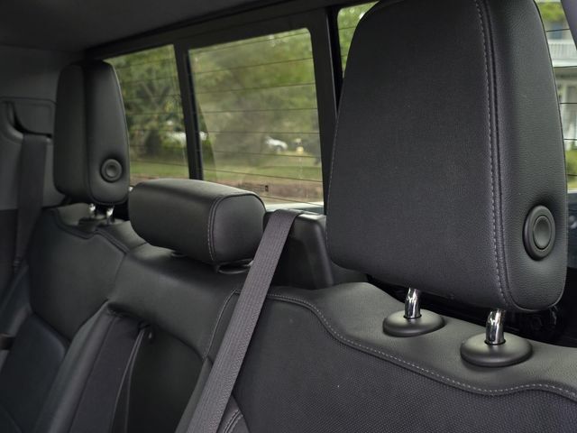 Used 2022 GMC Sierra 1500 SLT w/ SLT Premium Package AWD/4WD image 31