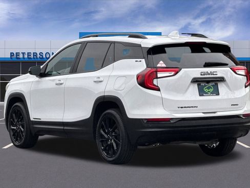 Certified 2024 GMC Terrain SLE w/ Driver Convenience Package image 6