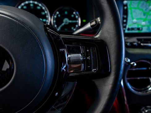 Used 2022 Rolls-Royce Cullinan image 45