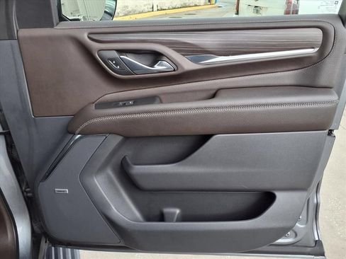Used 2022 GMC Yukon Denali AWD/4WD image 11