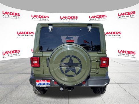 Used 2021 Jeep Wrangler Unlimited Sahara AWD/4WD image 4