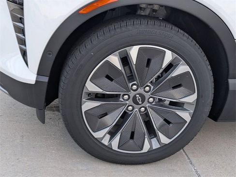 New 2025 Chevrolet Blazer EV LT w/ Super Cruise Package image 4