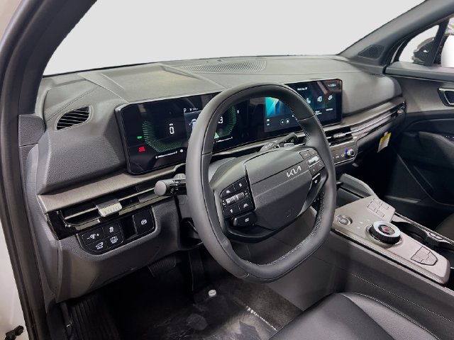 Certified 2026 Kia Sportage X-Line AWD/4WD image 9