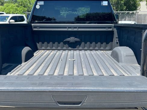Used 2022 Chevrolet Silverado 2500 LT w/ Midnight Edition AWD/4WD image 14