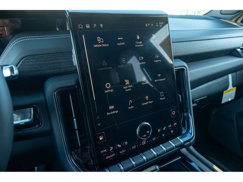 New 2026 GMC Yukon AT4 Ultimate w/ LPO, Floor Liner Package AWD/4WD image 24