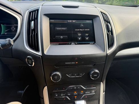 Used 2015 Ford Edge SEL w/ Equipment Group 201A AWD/4WD image 11