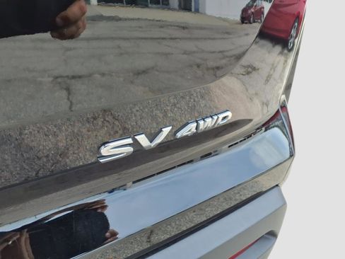 Used 2024 Nissan Pathfinder SV image 5