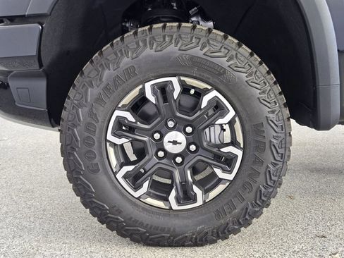 New 2026 Chevrolet Silverado 1500 ZR2 AWD/4WD image 13