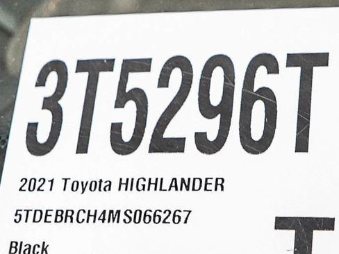 Used 2021 Toyota Highlander Platinum AWD/4WD image 35