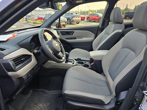 Certified 2025 Subaru Forester Premium AWD/4WD image 8
