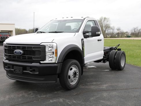 New 2026 Ford F450 XL AWD/4WD image 3