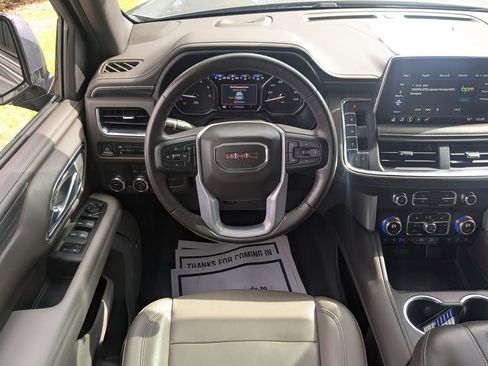 Used 2021 GMC Yukon SLT w/ Rear Media and Nav Package image 3