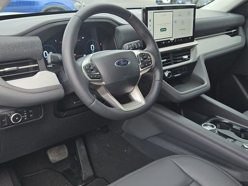 New 2026 Ford Explorer Active w/ Active Comfort Package image 25
