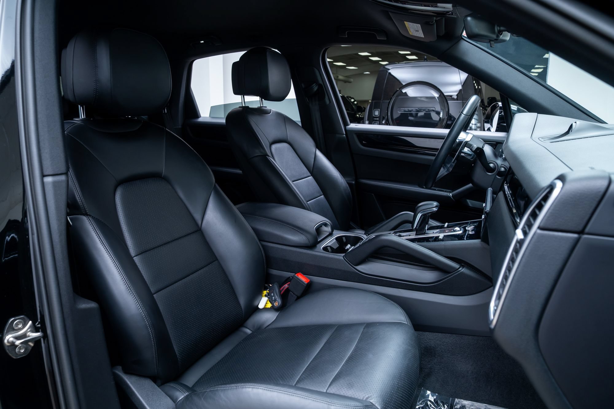 Used 2019 Porsche Cayenne AWD/4WD image 25