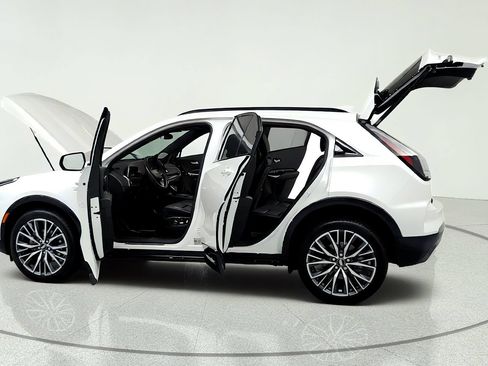 Certified 2024 Cadillac XT4 Sport AWD/4WD image 10