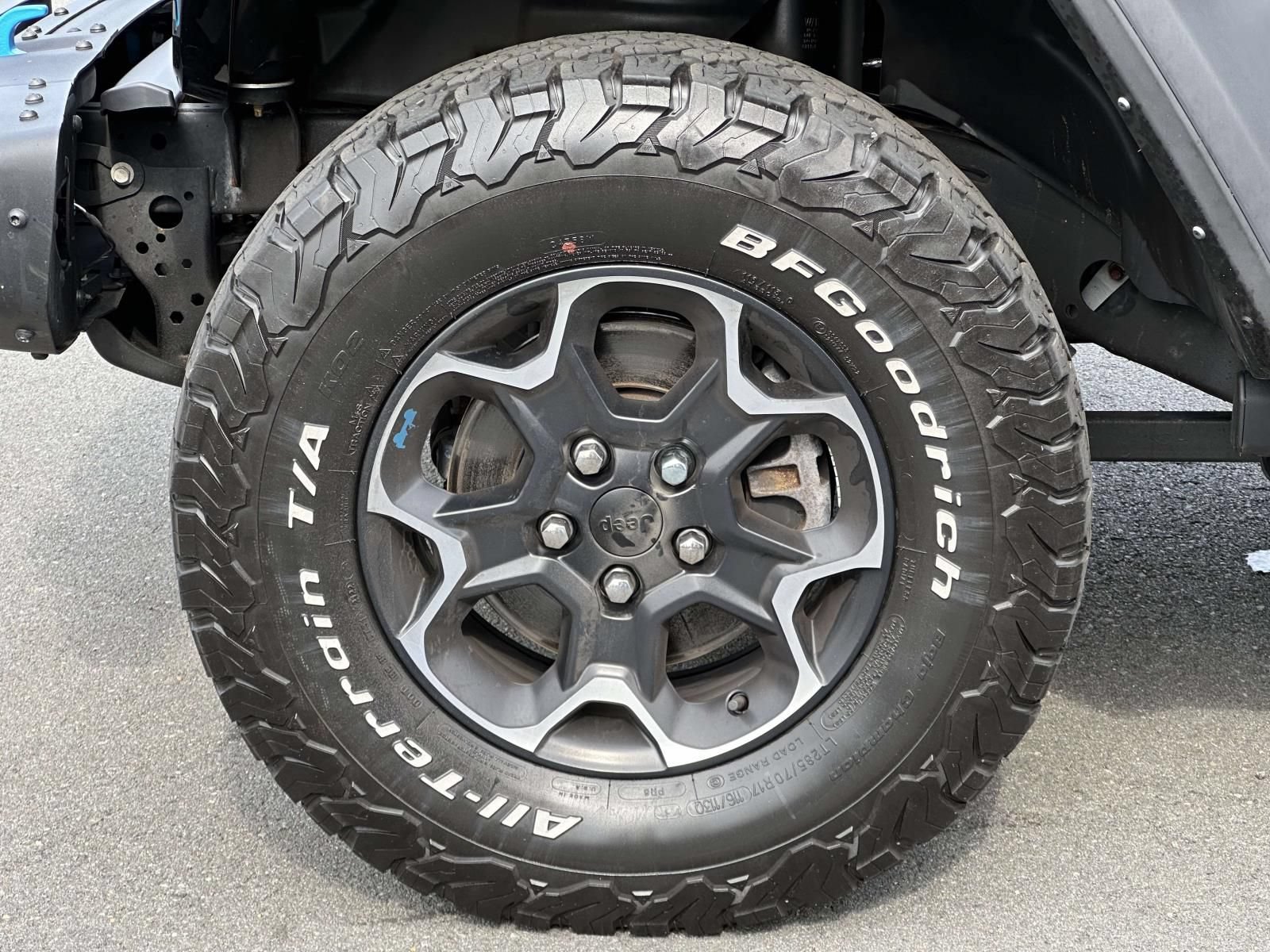 Used 2023 Jeep Wrangler Unlimited Rubicon 4xe w/ Steel Bumper Group AWD/4WD image 7