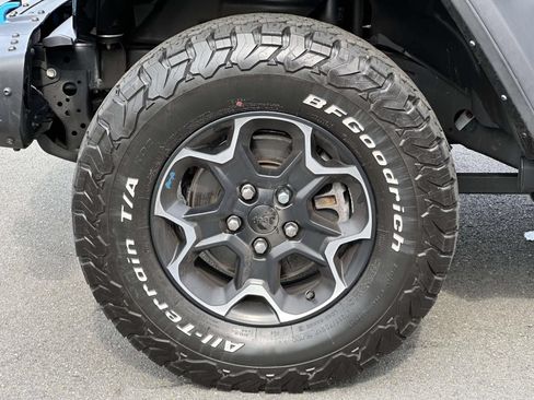 Used 2023 Jeep Wrangler Unlimited Rubicon 4xe w/ Steel Bumper Group AWD/4WD image 7