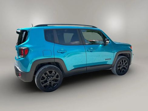 Used 2022 Jeep Renegade Altitude image 8