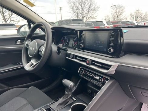 Used 2022 Kia K5 LXS image 31