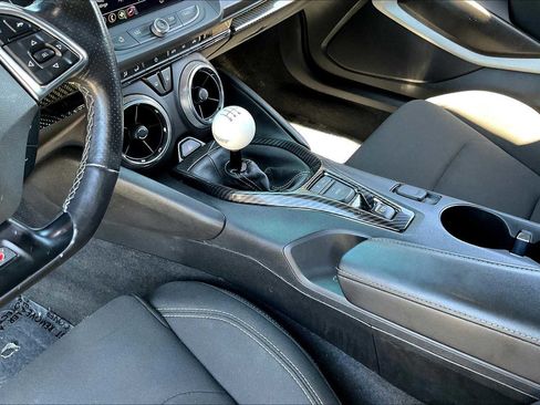 Certified 2021 Chevrolet Camaro SS image 14