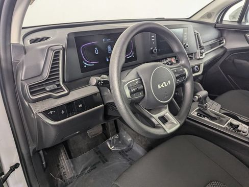 Used 2023 Kia Sportage LX FWD image 10