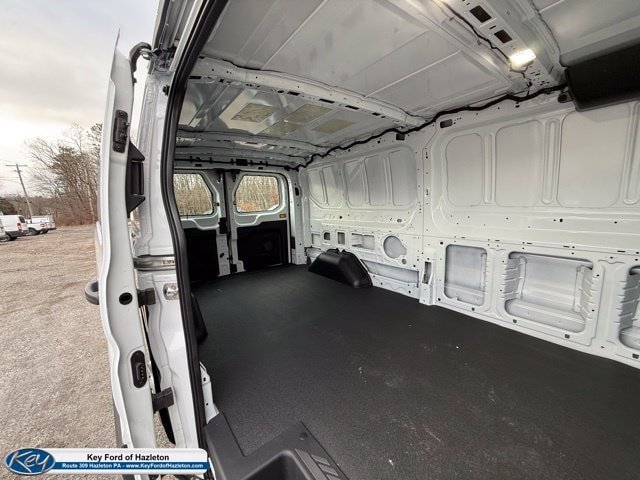 Used 2025 Ford Transit 350 148 Low Roof AWD image 21