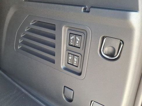 New 2026 Chevrolet Traverse RS w/ LPO, Floor Liner Package image 9