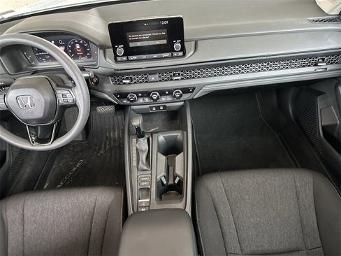 Used 2024 Honda Accord EX image 17