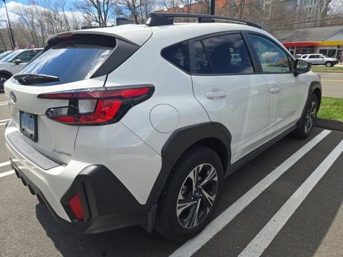 Used 2024 Subaru Crosstrek 2.0i Premium image 6