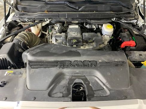 Used 2022 RAM 2500 Big Horn AWD/4WD image 35
