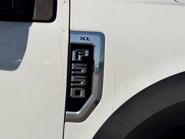 Used 2017 Ford F550 4x4 Regular Cab Super Duty image 6