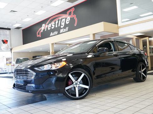 Used 2020 Ford Fusion SE FWD image 20