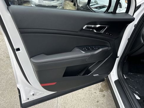New 2026 Kia Sportage SX image 11