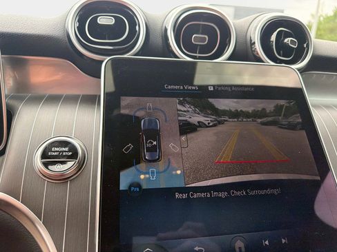 Used 2026 Mercedes-Benz GLC 300 image 23